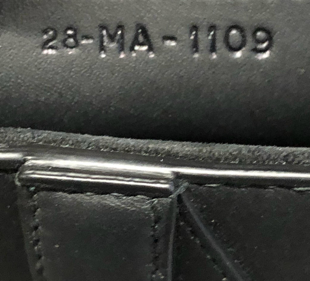 Ultra Matte Saddle Handbag Leather Medium