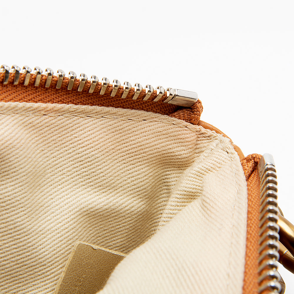 Chloe Leather Paddington Clutch (SHF-12061)