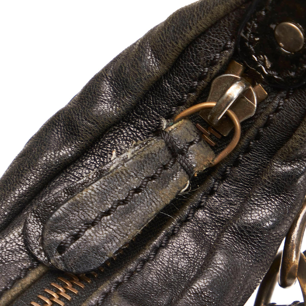 Fendi Leather Shoulder Bag (SHG-27957)