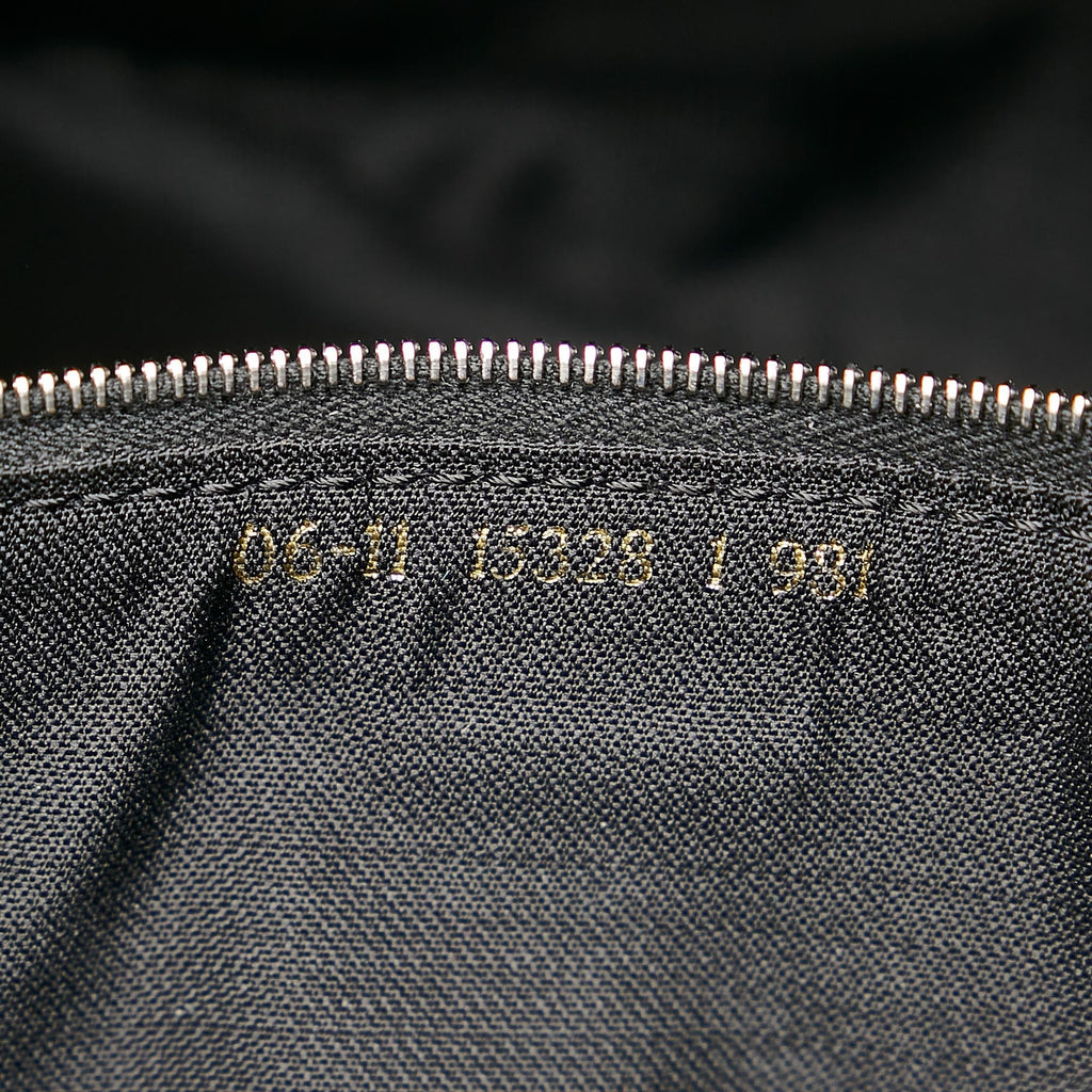 Fendi Nylon Shoulder Bag (SHG-27280)